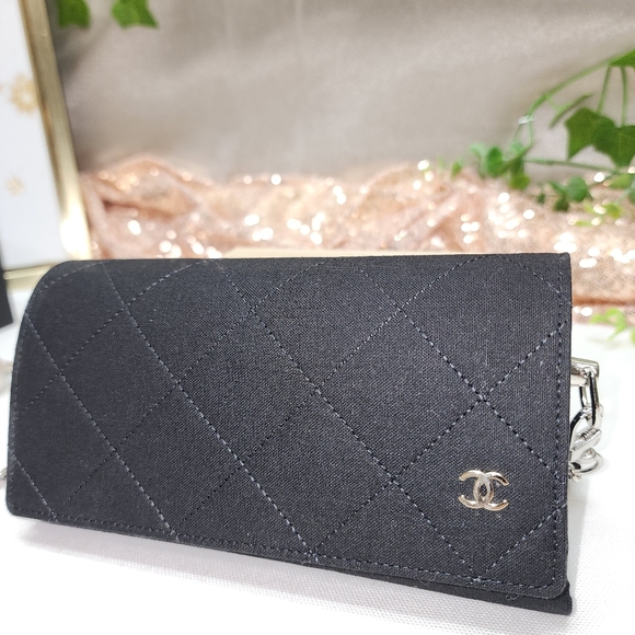 NIB Chanel Upcycled Sunglass Case / Crossbody Bag With Box - Picture 12 of 16
